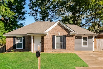 3824 WINDERMERE RD MEMPHIS, TN 38128